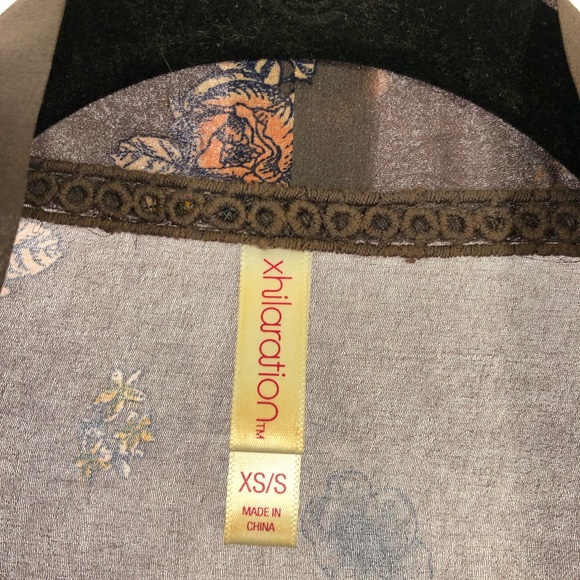 3/$25 Floral kimono sheer xs/small lace purple - Picture 2 of 7